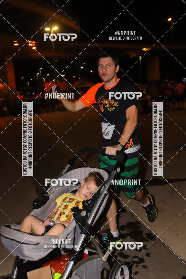 Buy your photos of the eventLuz do Mundo Night Run on Fotop