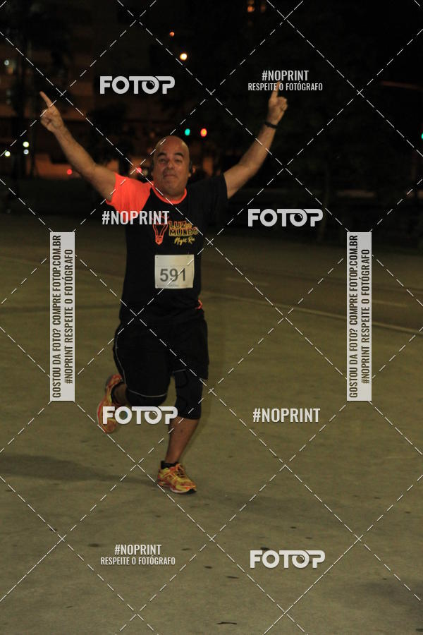 Buy your photos of the eventLuz do Mundo Night Run on Fotop