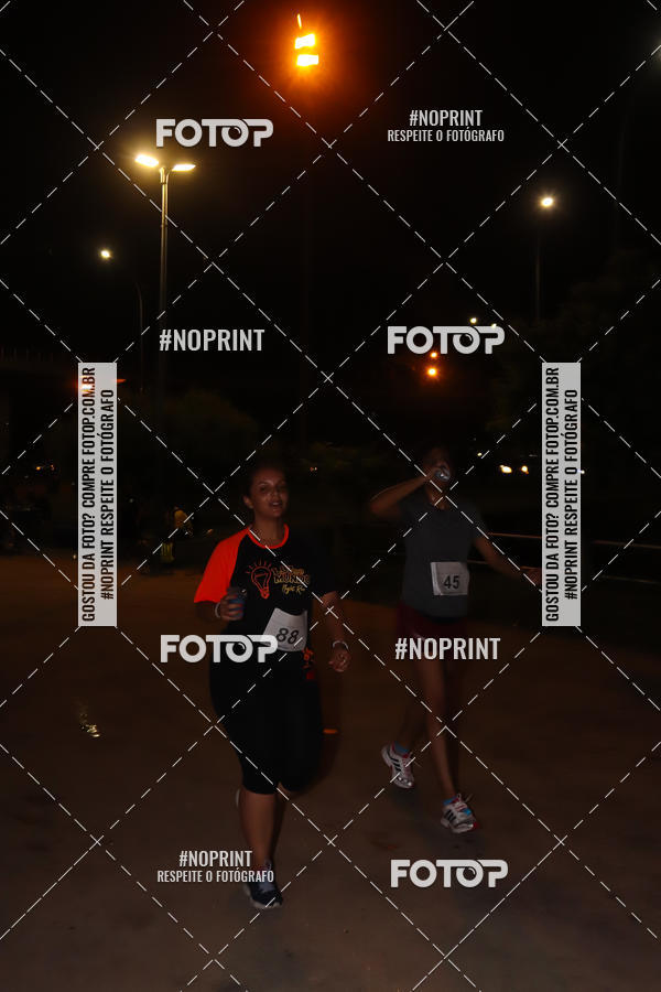 Buy your photos of the eventLuz do Mundo Night Run on Fotop
