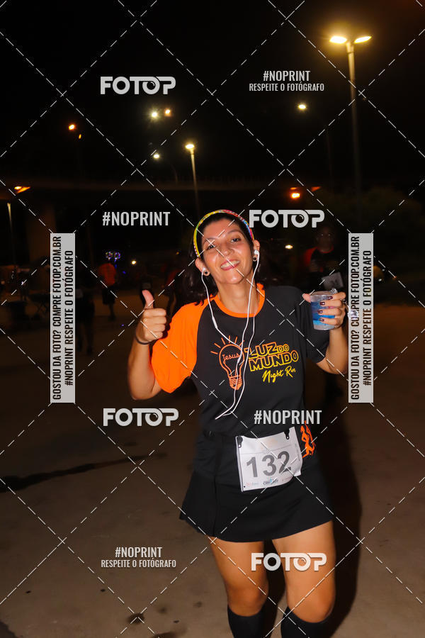 Buy your photos of the eventLuz do Mundo Night Run on Fotop