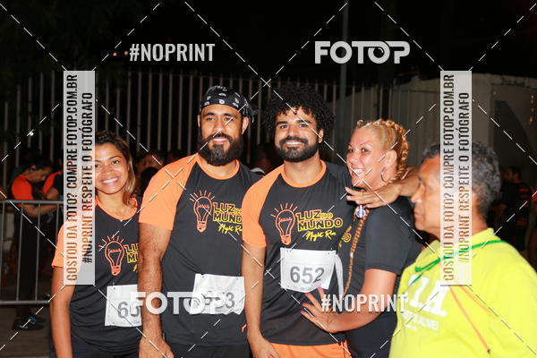 Buy your photos of the eventLuz do Mundo Night Run on Fotop