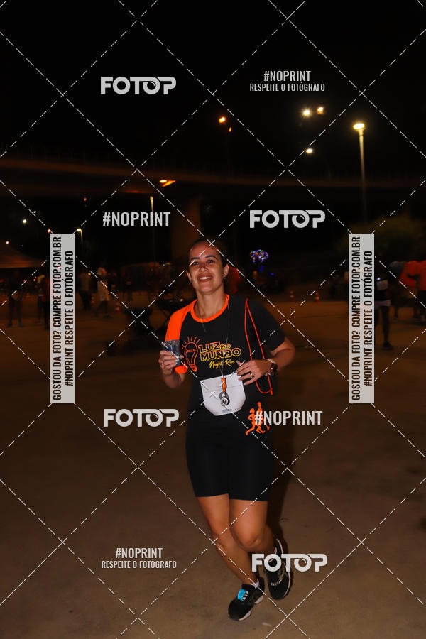 Buy your photos of the eventLuz do Mundo Night Run on Fotop