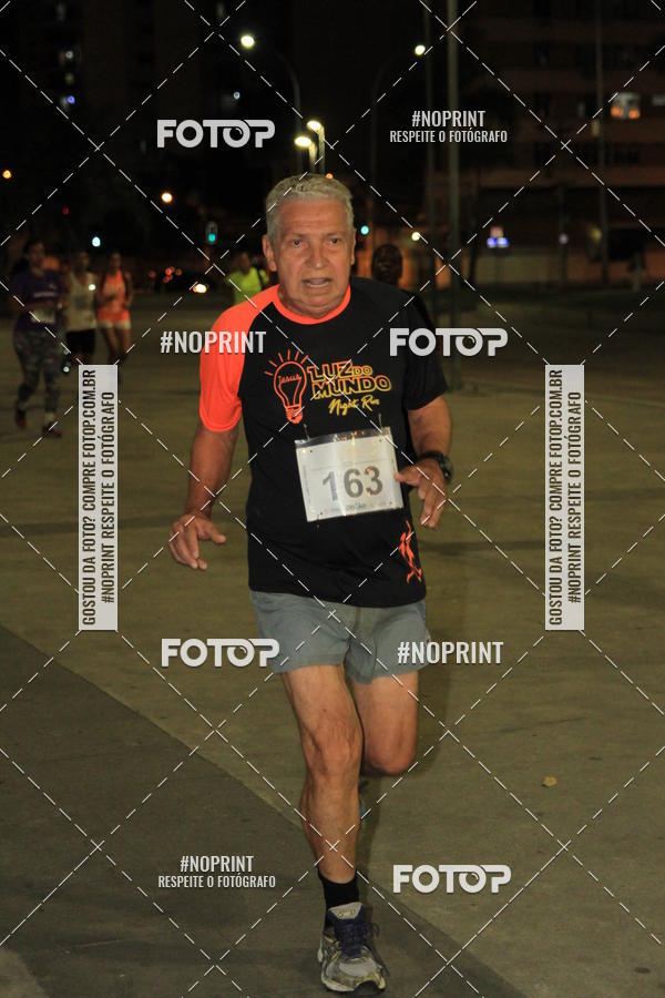 Buy your photos of the eventLuz do Mundo Night Run on Fotop