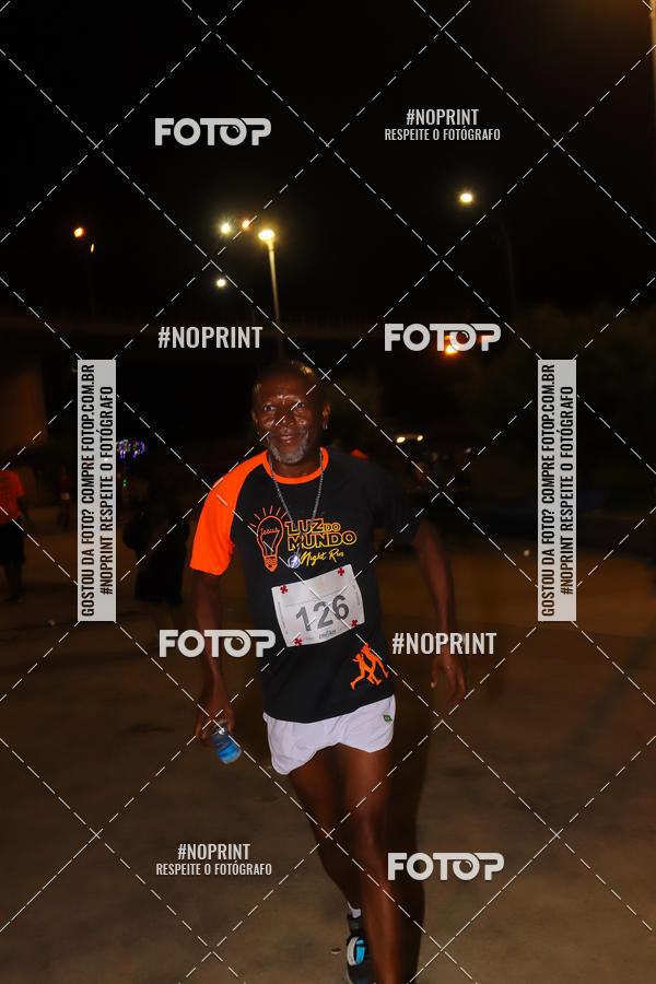 Buy your photos of the eventLuz do Mundo Night Run on Fotop