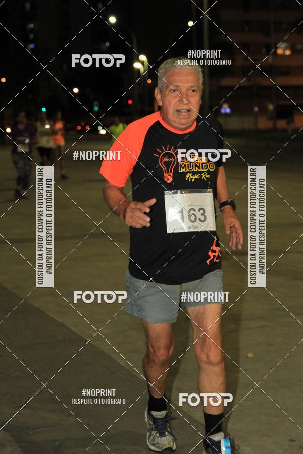 Buy your photos of the eventLuz do Mundo Night Run on Fotop