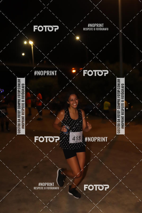 Buy your photos of the eventLuz do Mundo Night Run on Fotop