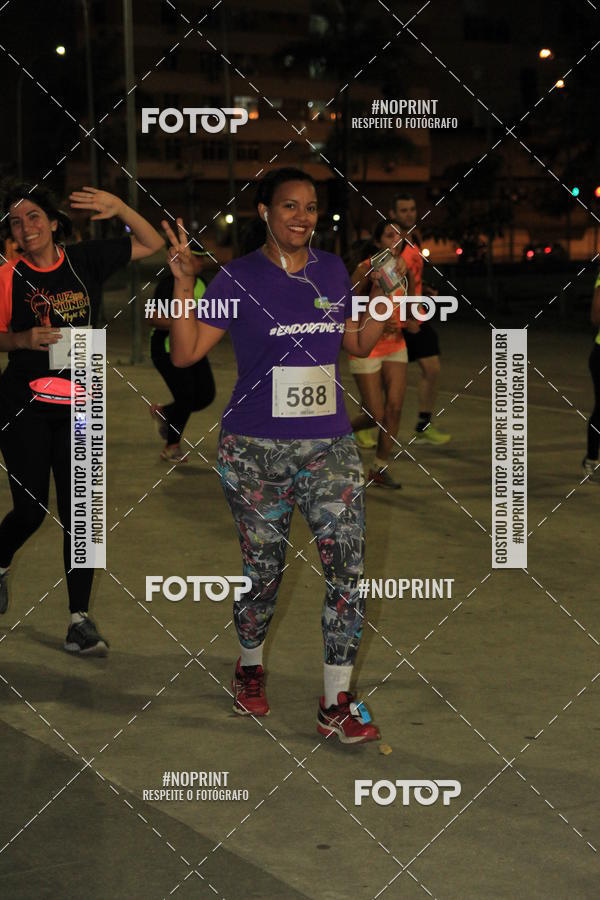Buy your photos of the eventLuz do Mundo Night Run on Fotop