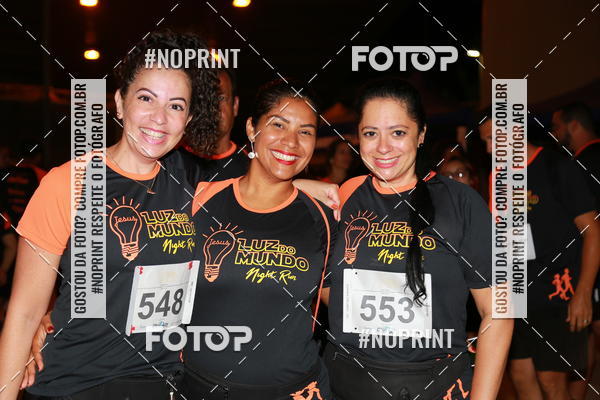 Buy your photos of the eventLuz do Mundo Night Run on Fotop