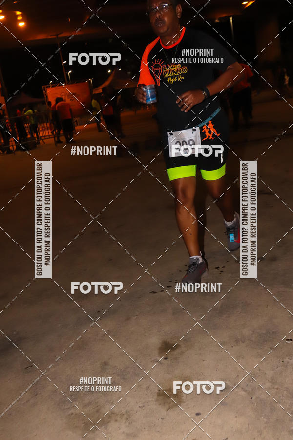 Buy your photos of the eventLuz do Mundo Night Run on Fotop