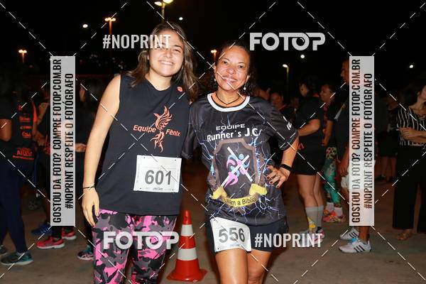 Buy your photos of the eventLuz do Mundo Night Run on Fotop