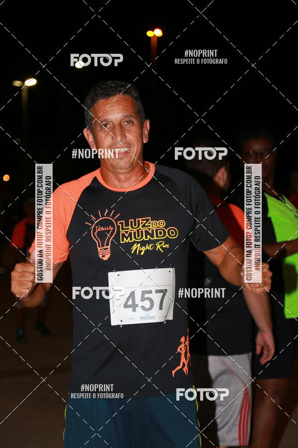 Buy your photos of the eventLuz do Mundo Night Run on Fotop