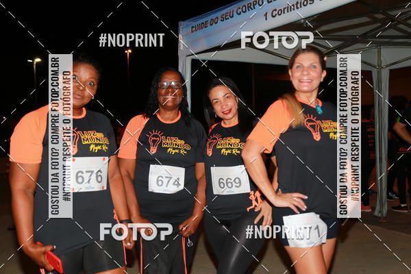 Buy your photos of the eventLuz do Mundo Night Run on Fotop