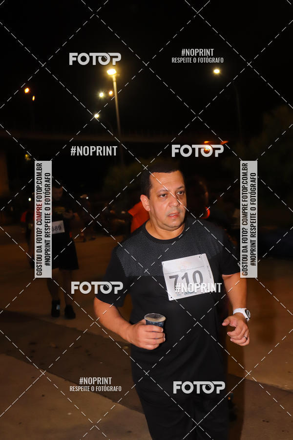 Buy your photos of the eventLuz do Mundo Night Run on Fotop