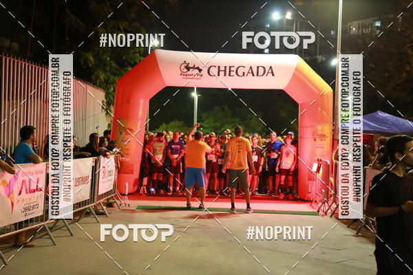 Buy your photos of the eventLuz do Mundo Night Run on Fotop
