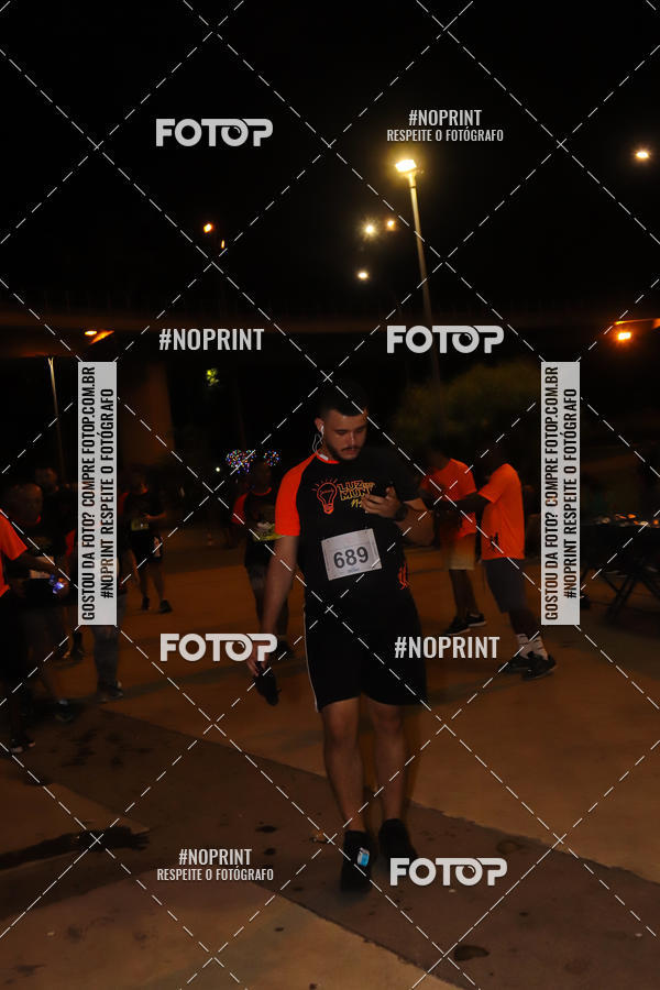 Buy your photos of the eventLuz do Mundo Night Run on Fotop