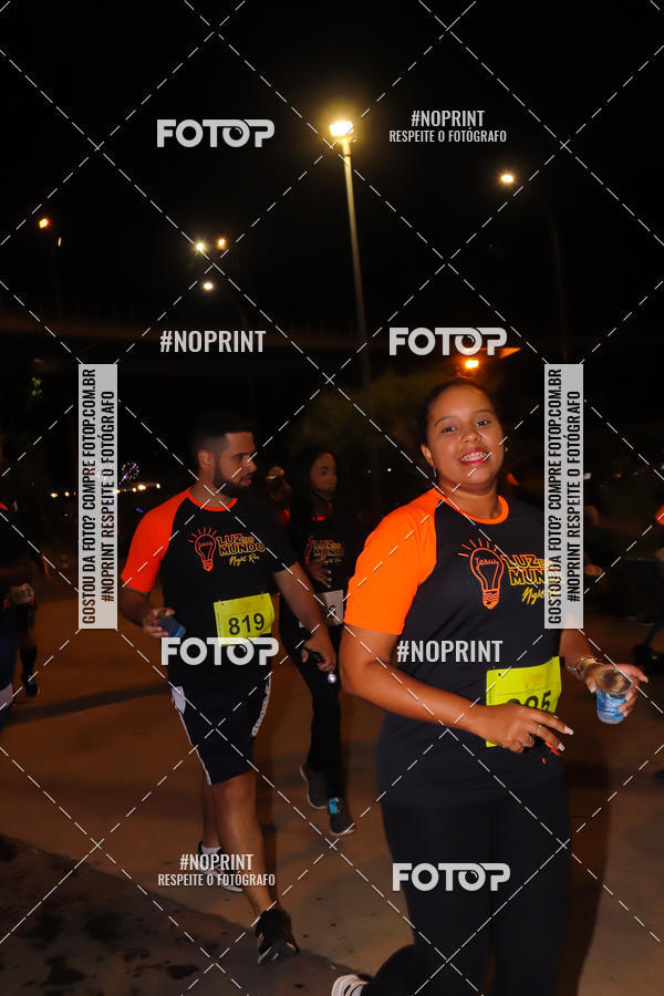 Buy your photos of the eventLuz do Mundo Night Run on Fotop