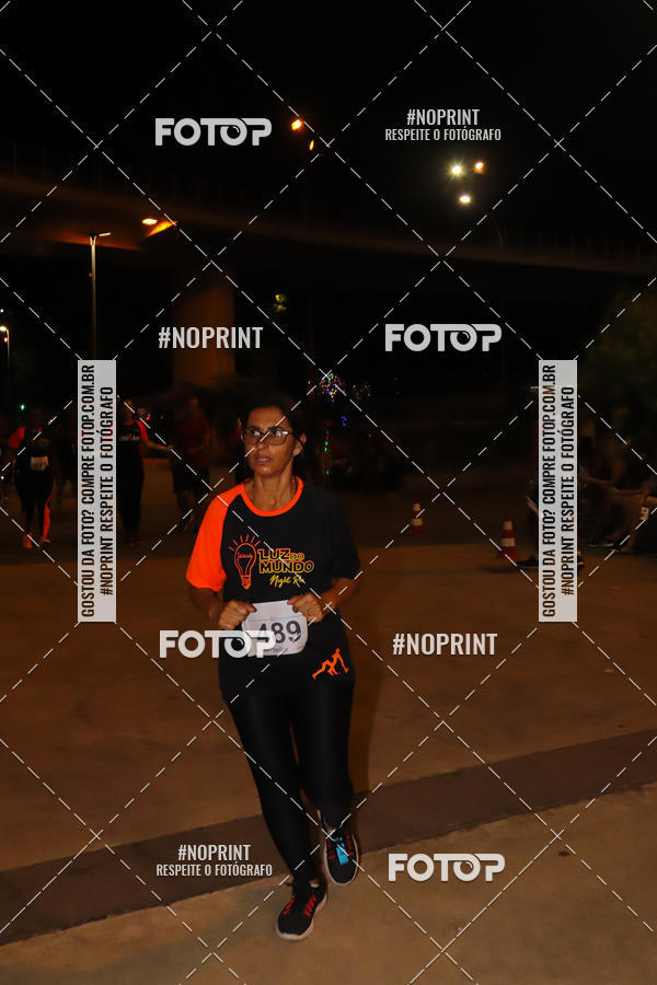 Buy your photos of the eventLuz do Mundo Night Run on Fotop