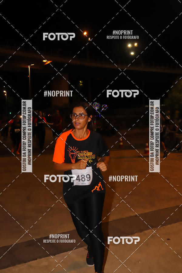 Buy your photos of the eventLuz do Mundo Night Run on Fotop