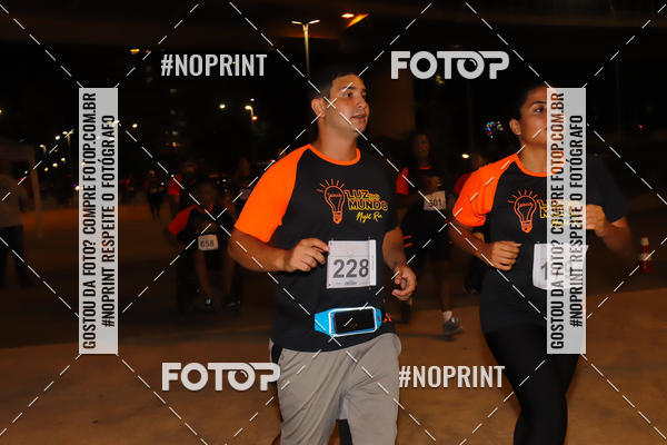 Buy your photos of the eventLuz do Mundo Night Run on Fotop