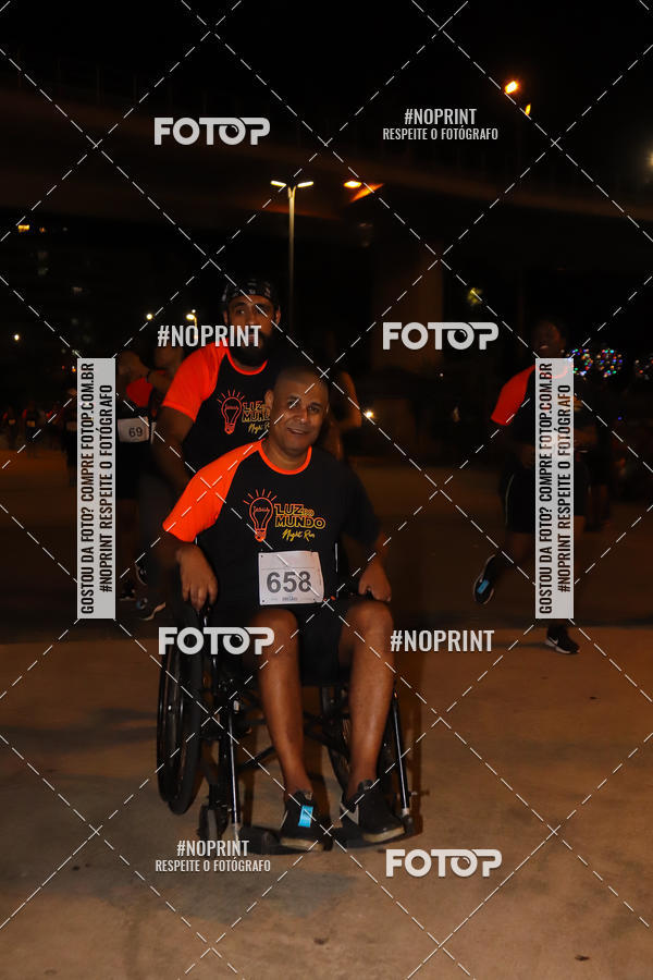 Buy your photos of the eventLuz do Mundo Night Run on Fotop