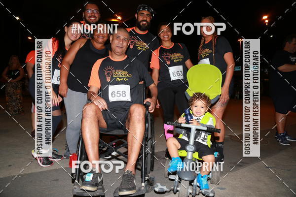Buy your photos of the eventLuz do Mundo Night Run on Fotop