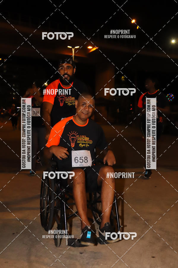 Buy your photos of the eventLuz do Mundo Night Run on Fotop
