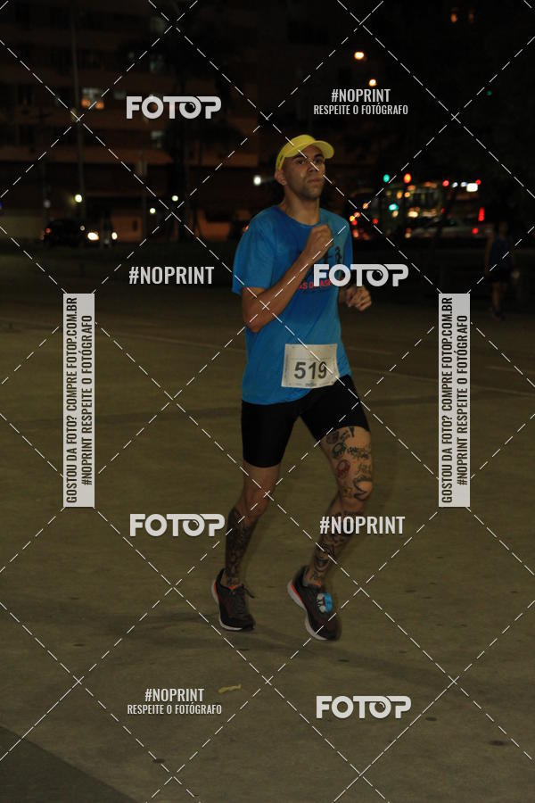 Buy your photos of the eventLuz do Mundo Night Run on Fotop