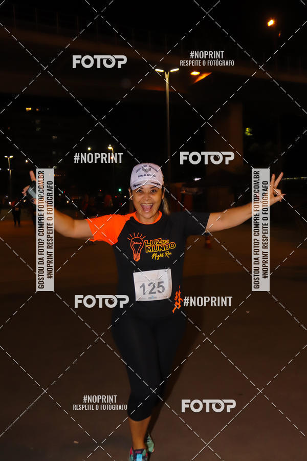 Buy your photos of the eventLuz do Mundo Night Run on Fotop