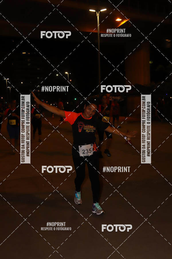 Buy your photos of the eventLuz do Mundo Night Run on Fotop