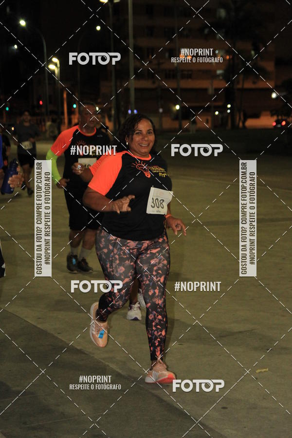 Buy your photos of the eventLuz do Mundo Night Run on Fotop