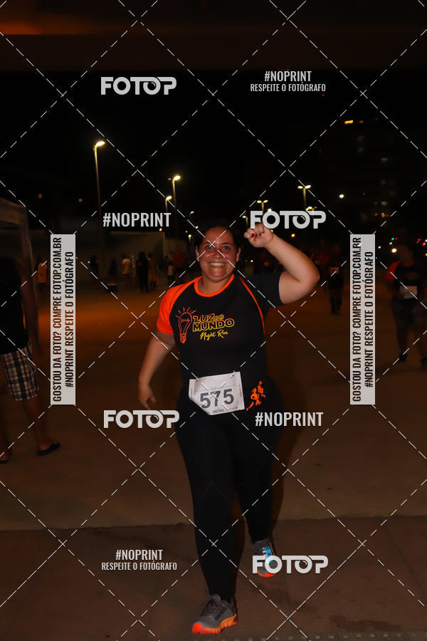 Buy your photos of the eventLuz do Mundo Night Run on Fotop