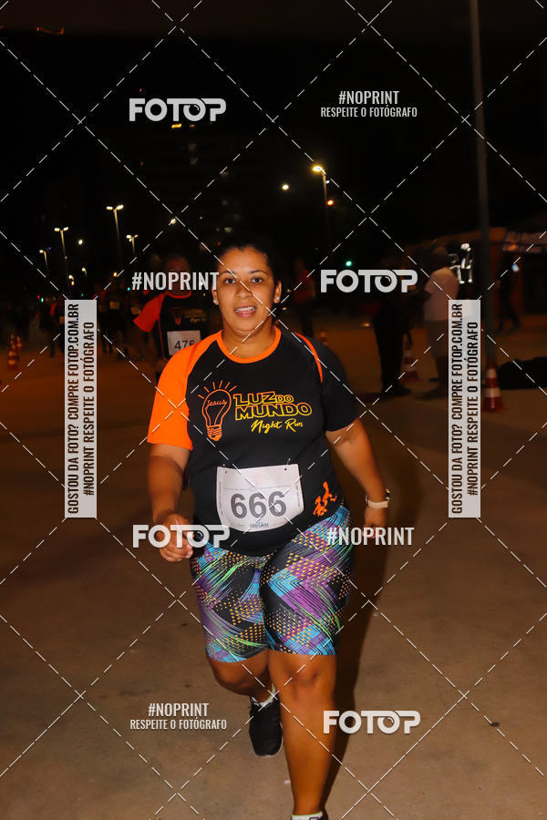 Buy your photos of the eventLuz do Mundo Night Run on Fotop