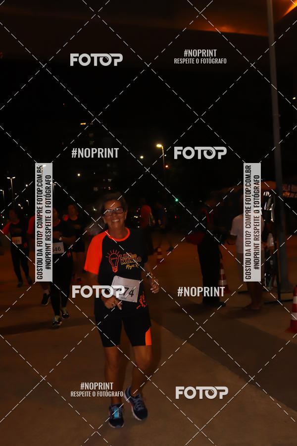 Buy your photos of the eventLuz do Mundo Night Run on Fotop
