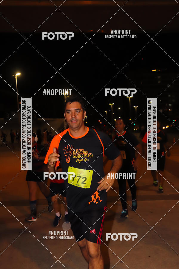 Buy your photos of the eventLuz do Mundo Night Run on Fotop