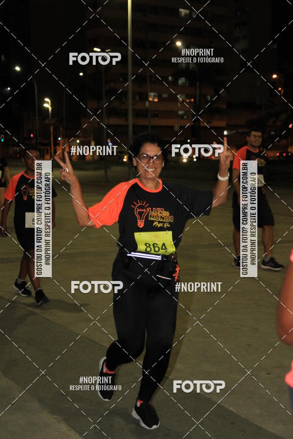 Buy your photos of the eventLuz do Mundo Night Run on Fotop