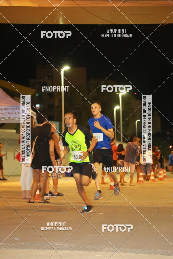 Buy your photos of the eventLuz do Mundo Night Run on Fotop