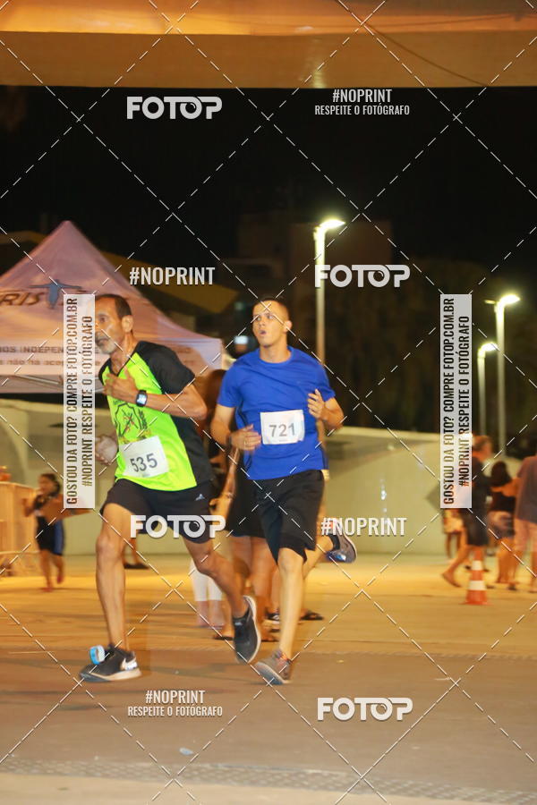 Buy your photos of the eventLuz do Mundo Night Run on Fotop