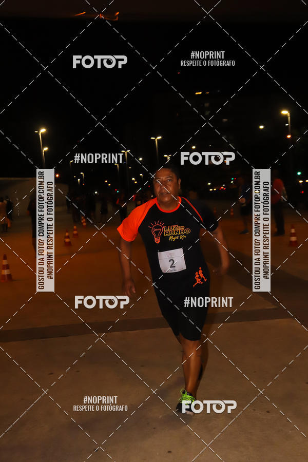 Buy your photos of the eventLuz do Mundo Night Run on Fotop