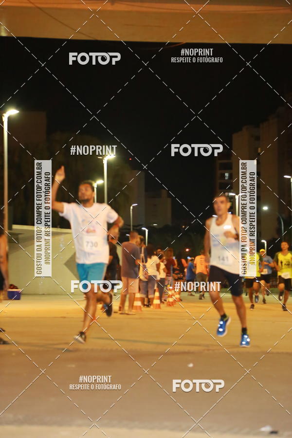 Buy your photos of the eventLuz do Mundo Night Run on Fotop
