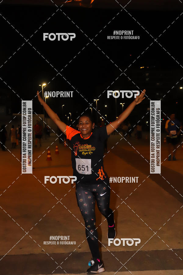 Buy your photos of the eventLuz do Mundo Night Run on Fotop