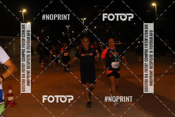 Buy your photos of the eventLuz do Mundo Night Run on Fotop
