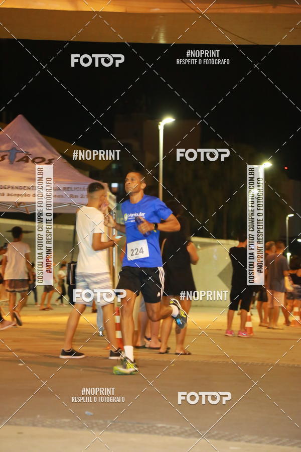 Buy your photos of the eventLuz do Mundo Night Run on Fotop