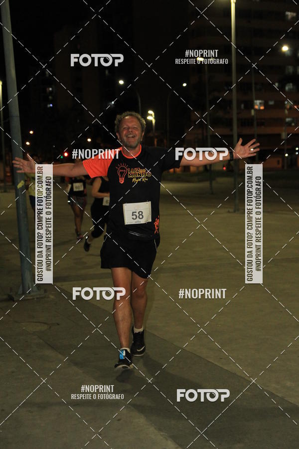 Buy your photos of the eventLuz do Mundo Night Run on Fotop