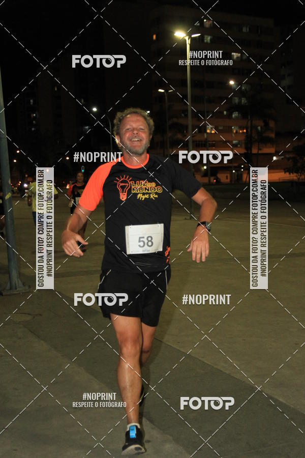 Buy your photos of the eventLuz do Mundo Night Run on Fotop