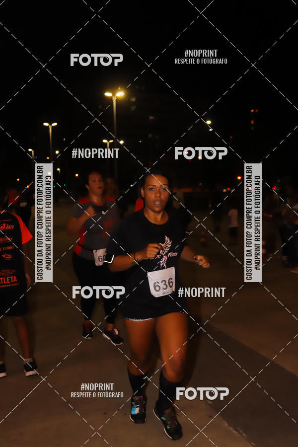 Buy your photos of the eventLuz do Mundo Night Run on Fotop