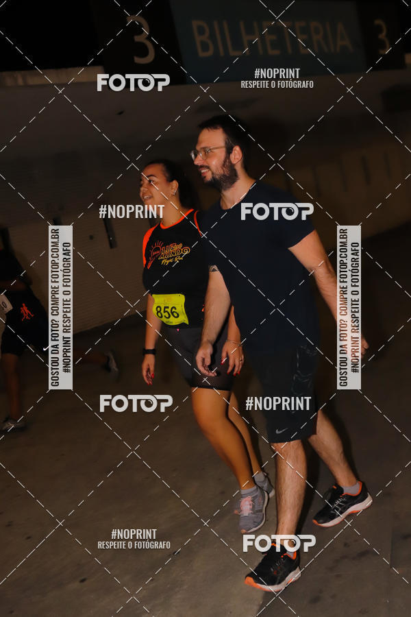Buy your photos of the eventLuz do Mundo Night Run on Fotop