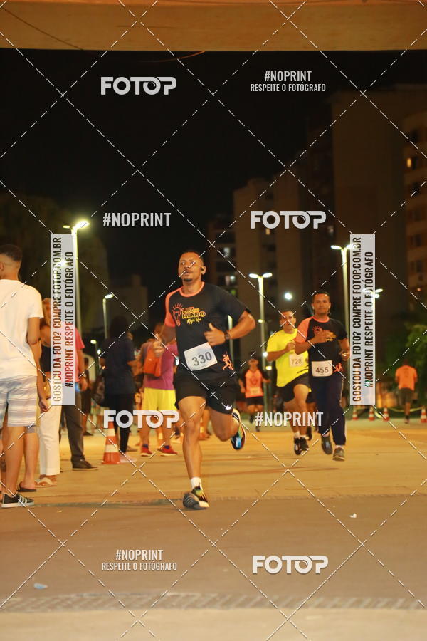 Buy your photos of the eventLuz do Mundo Night Run on Fotop