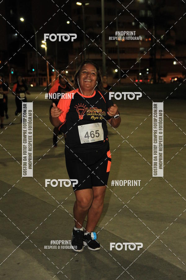 Buy your photos of the eventLuz do Mundo Night Run on Fotop