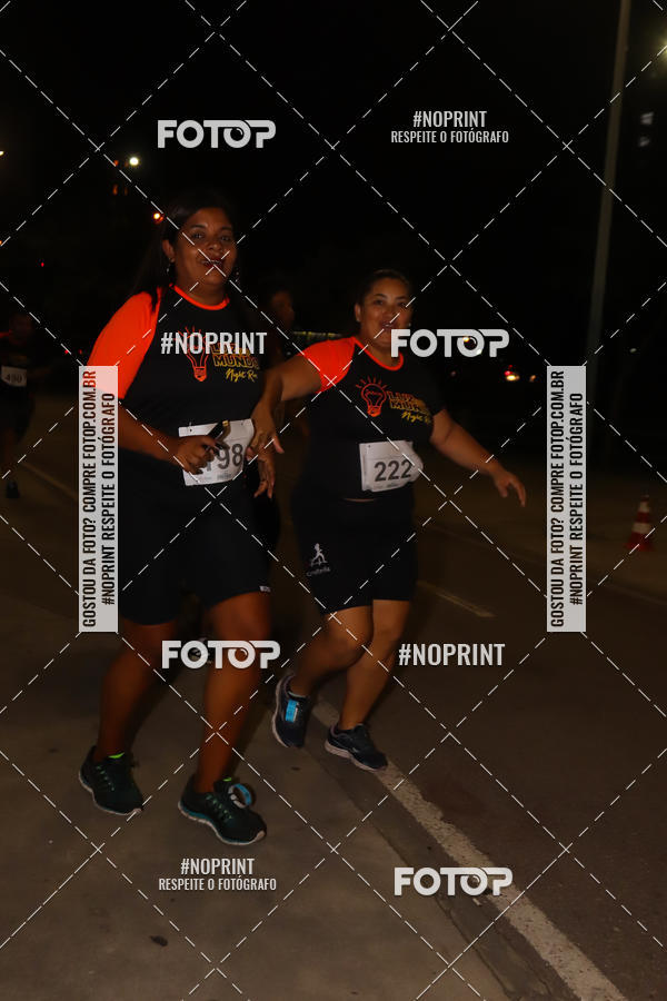 Buy your photos of the eventLuz do Mundo Night Run on Fotop