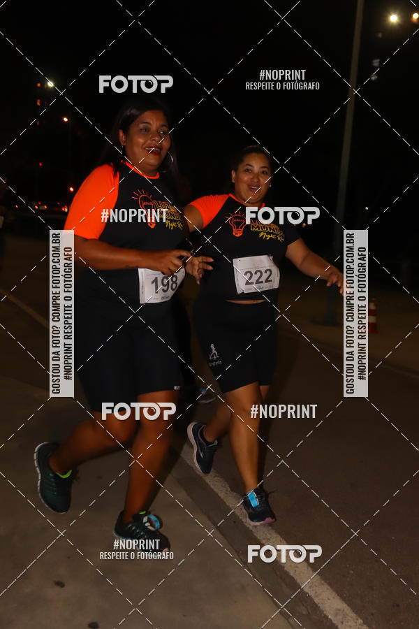 Buy your photos of the eventLuz do Mundo Night Run on Fotop